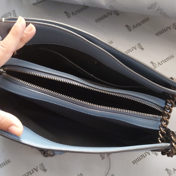 Coach Brayant Carryall - Picture 9 of 10